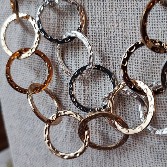 Extra Long Unsigned Gold and Silver Tone Textured Hammer Open Circle Necklace - Picture 3 of 6
